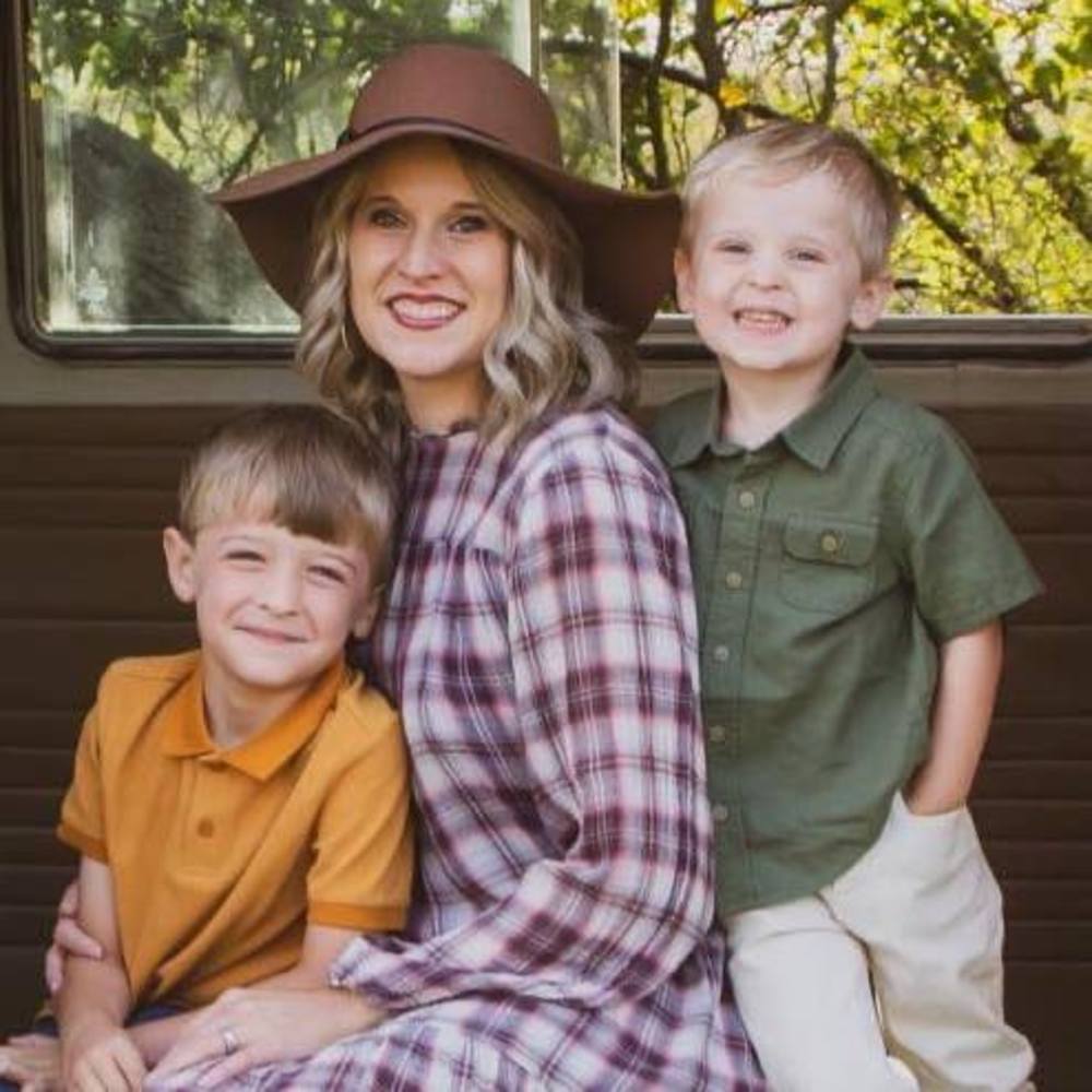 Meet your Posher, Meagan